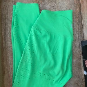 Buff Bunny Vibe leggings